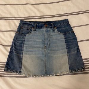 Madewell two-toned denim skirt